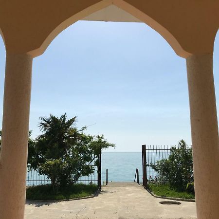 Davel Hotel Gagra Ngoại thất bức ảnh