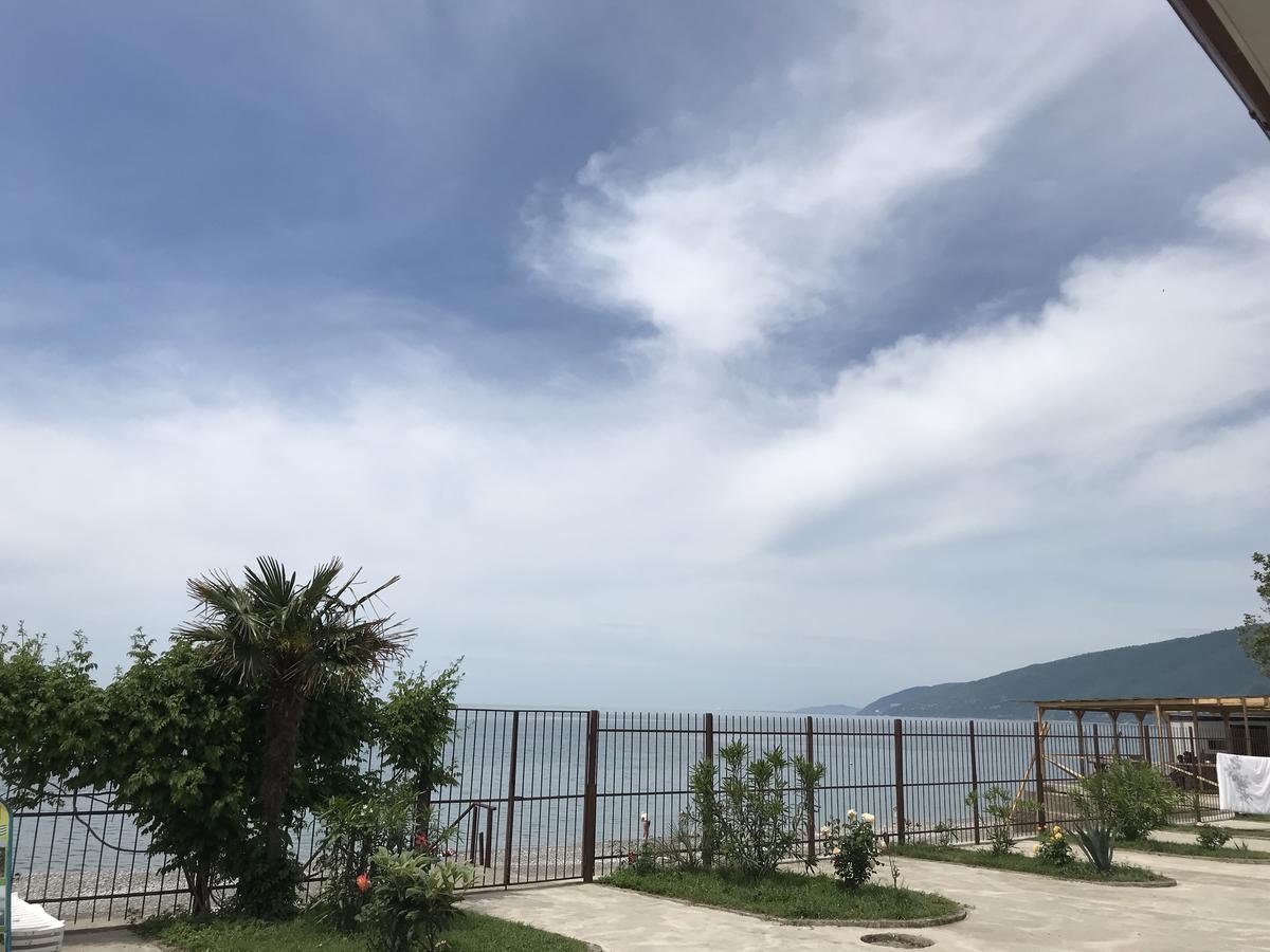 Davel Hotel Gagra Ngoại thất bức ảnh