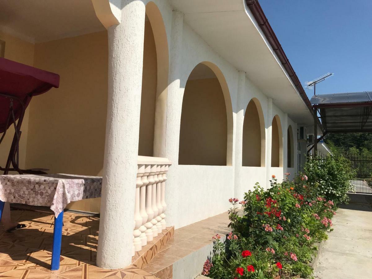 Davel Hotel Gagra Ngoại thất bức ảnh